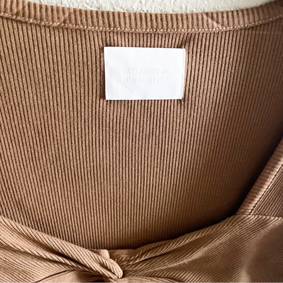 Citizens of Humanity Brown Knit Short Sleeve Top - Picture 3 of 5
